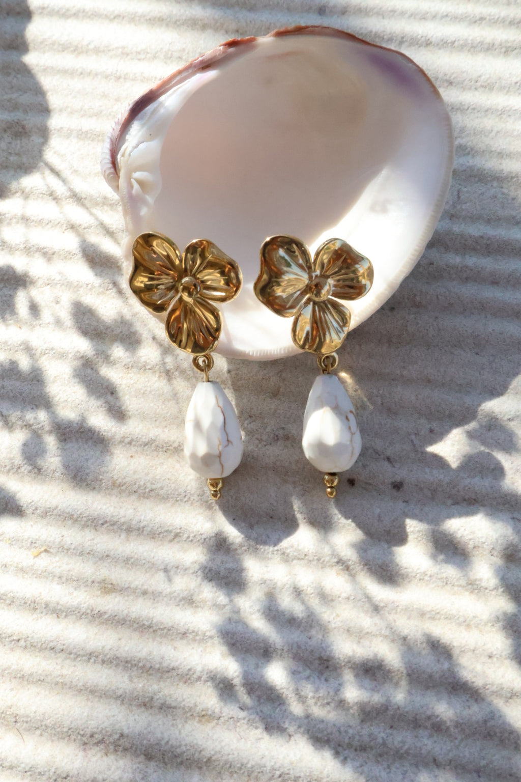 Boucles d'oreille Camélia